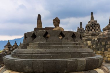 Java Endonezya 'daki Borobudur Buddist Tapınağı - seyahat ve mimari geçmişi