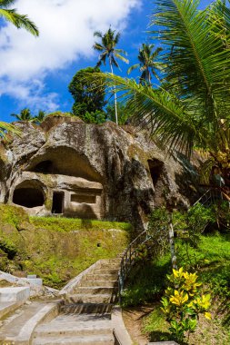 Endonezya 'daki Ganung Kawi Tapınağı - seyahat ve mimari geçmişi