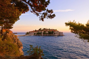 Ada Sveti Stefan - Karadağ - Mimarlık ve doğa geçmişi