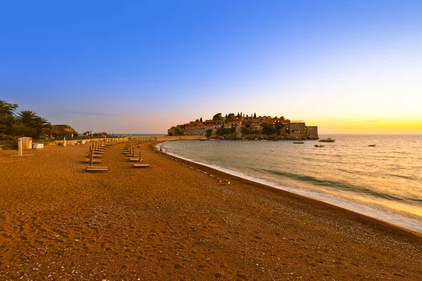 Island Sveti Stefan Μαυροβούνιο Αρχιτεκτονική Και Φόντο Της Φύσης — Φωτογραφία Αρχείου