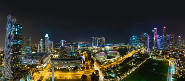 Singapur şehrinin ufuk çizgisi - mimari ve seyahat geçmişi
