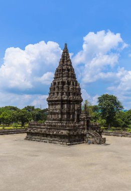 Endonezya 'daki Yogyakarta yakınlarındaki Prambanan tapınağı - seyahat ve mimari geçmişi