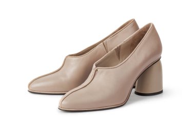 Moda ayakkabıları beyaz arkaplanda izole edilmiş