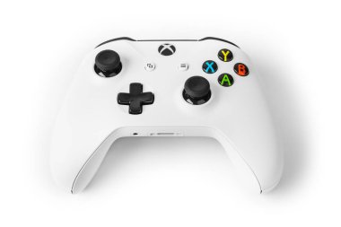 Moskova, Rusya - 18 Nisan 2019: Xbox konsolu için kablosuz oyun sahası - beyaz arkaplanda izole.