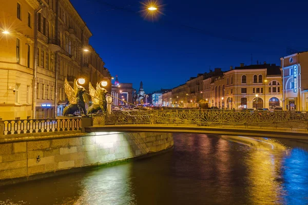 Saint Petersburg Russia July 2020 Bank Bridge Wth Griffins Griboyedov — Stock Photo, Image