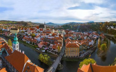 Çek Cumhuriyeti 'ndeki Cesky Krumlov şehir manzarası - seyahat ve mimari arka plan