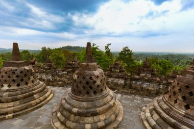 Java Endonezya 'daki Borobudur Buddist Tapınağı - seyahat ve mimari geçmişi