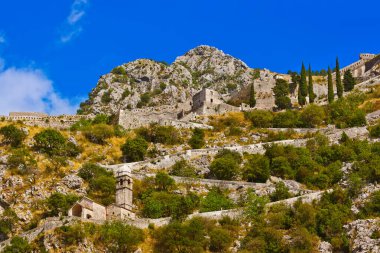 Kotor 'daki Eski Kale - Karadağ - doğa ve mimari geçmişi