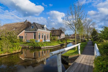 Hollanda 'daki tipik Hollanda köyü Giethoorn - mimari geçmişi