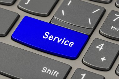 Servis anahtarlı bilgisayar defteri klavyesi - teknoloji arkaplanı