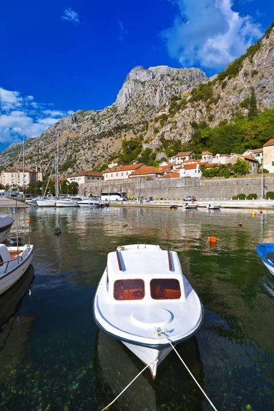 Kotor Old Town - Karadağ - Doğa ve mimari geçmişi