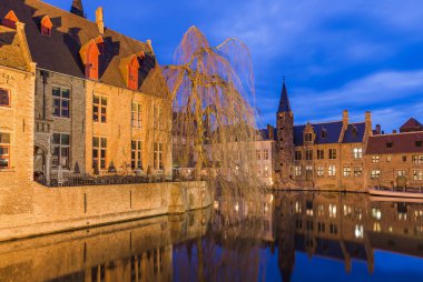 Brugge şehir manzarası - Belçika - mimari arka plan