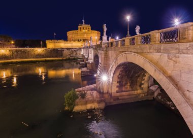 Roma 'daki Sant Angelo Kalesi - İtalya - mimari geçmişi