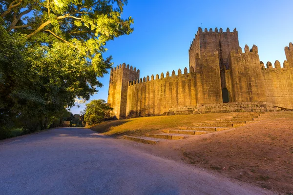 Κάστρο Στην Πόλη Guimaraes Πορτογαλία Αρχιτεκτονική Φόντο — Φωτογραφία Αρχείου