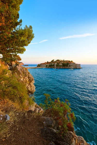 Eiland Sveti Stefan Montenegro Architectuur Natuur Achtergrond — Stockfoto