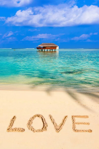 Wort Liebe Strand Konzept Urlaub Hintergrund — Stockfoto