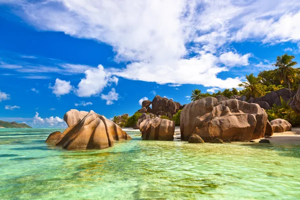 Praia famosa Fonte d 'Argent em Seychelles — Fotografia de Stock