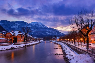 Spa resort bad Ischl Avusturya gün batımında