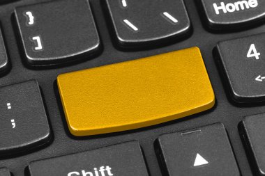 boş sarı tuş ile bilgisayar notebook klavye