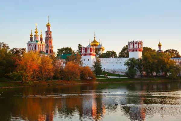 Moskova Rusya 'daki Novodevichiy manastırı — Stok fotoğraf