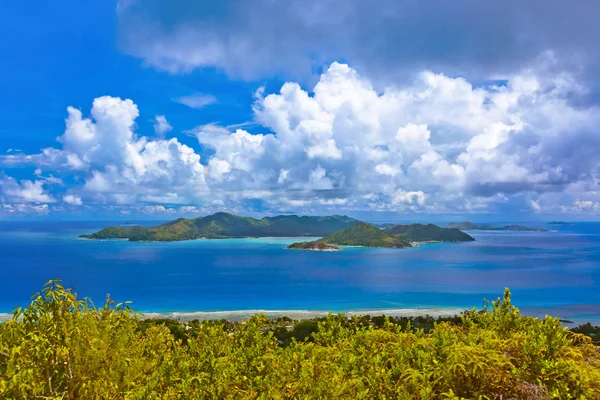 Остров Праслин на Сейшельских островах — стоковое фото