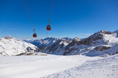 dağlarda Kayak - Innsbruck Avusturya