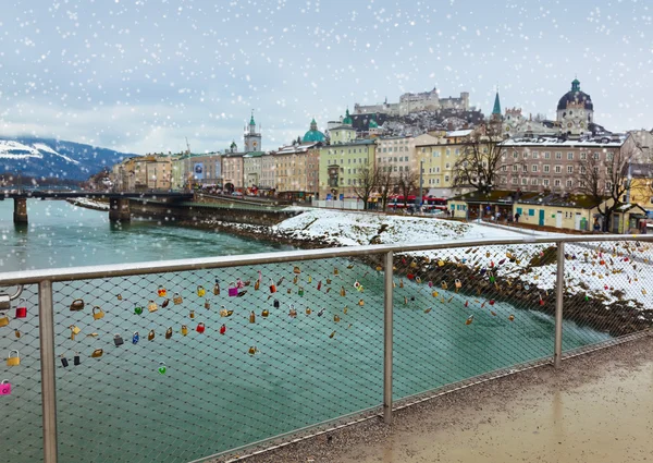 Liefde sloten in salzburg Oostenrijk — Stockfoto