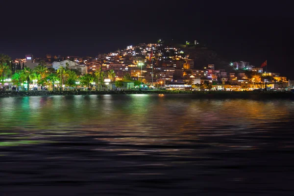 Vista noturna de Kusadasi Turquia — Fotografia de Stock