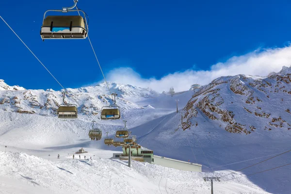 Berg Oostenrijk wintersport ski resort hochgurgl — Stockfoto