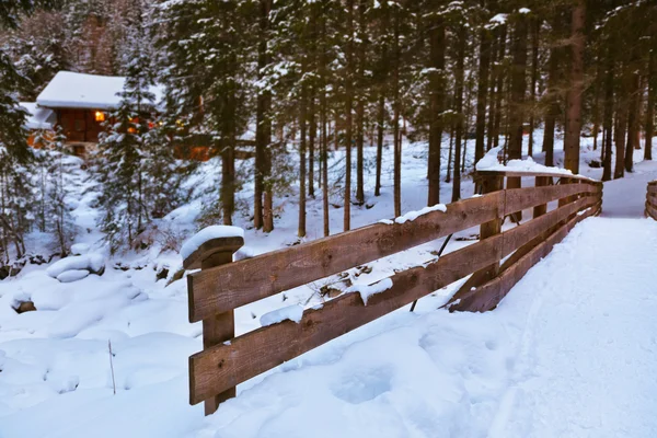 Wieś umhausen - tirol austria — Zdjęcie stockowe