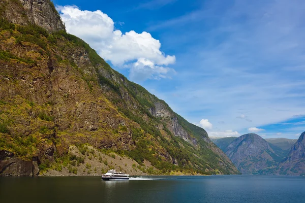 Fjord naeroyfjord - norwegen — Stockfoto