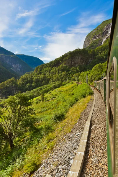 Comboio em Flam - Noruega — Fotografia de Stock