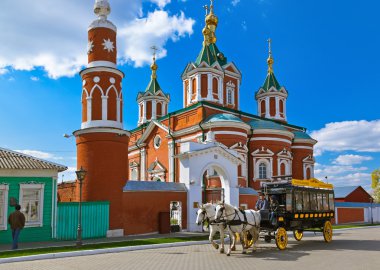 Kolomna, Rusya - 03 Mayıs 2014: Atlı arabaları (omnibus) 
