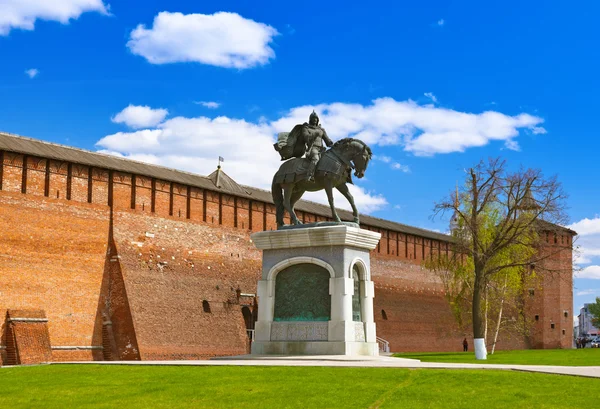 The monument to Dmitry Donskoy in Kolomna Kremlin in Moscow regi — Stock Photo, Image