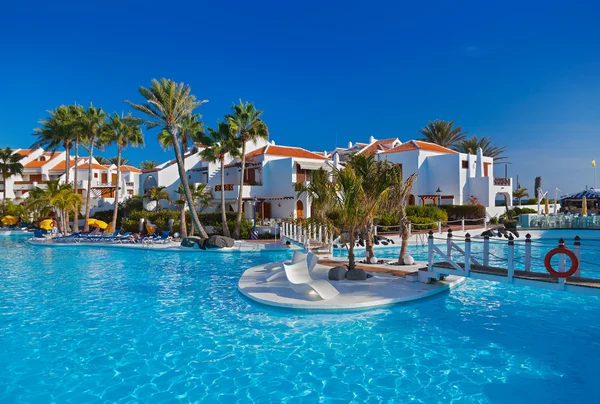 Piscine d'eau à l "île de Tenerife — Photo