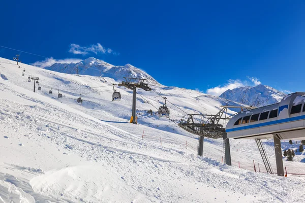 Mountain ski resort hochgurgl Österrike — Stockfoto