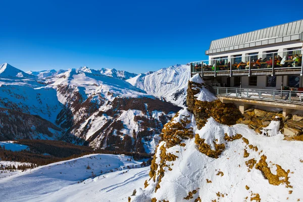 Kavárna na hory lyžovat resort bad gastein - Rakousko — Stock fotografie