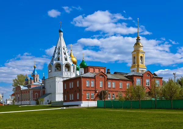 Iglesias en Kolomna Kremlin - Región de Moscú - Rusia — Foto de Stock