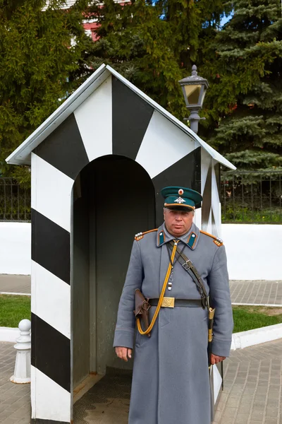 KOLOMNA, RUSSIA - MAY 03, 2014: Guard in the form of the 19th ce — Stock Photo, Image