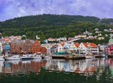 ünlü bryggen bergen - Norveç sokak