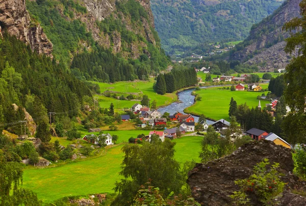 Dorf in flam - Norwegen — Stockfoto