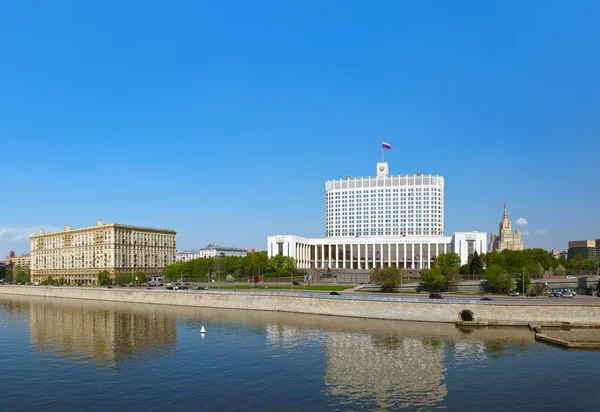 Moscow Panorama - White House - center of Russian government - R — Stock Photo, Image