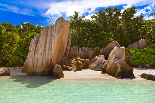 Praia famosa Fonte d 'Argent em Seychelles — Fotografia de Stock