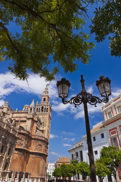 Katedra la giralda w sevilla, Hiszpania — Zdjęcie stockowe