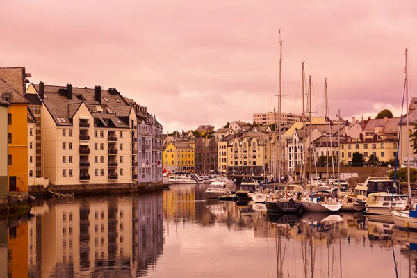 奥勒松挪威在日落时城市景观 — 图库照片