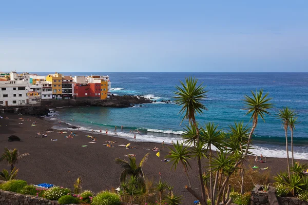 Praia em Puerto de la Cruz - Ilha de Tenerife (Canário ) — Fotografia de Stock
