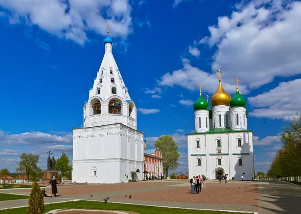 Placu katedralnym w Kolomna Kremla - region Moskwa - Rosja — Zdjęcie stockowe