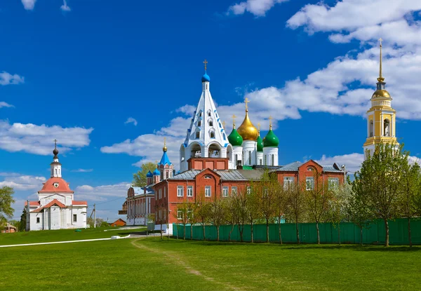 Iglesias en Kolomna Kremlin - Región de Moscú - Rusia — Foto de Stock