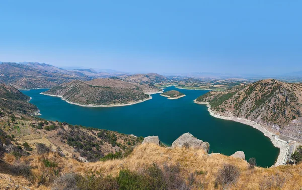 Panoramic view from ancient city of Pergamon to the lake - Turke — Stock Photo, Image