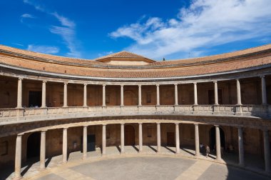 Merkez avluda alhambra palace, granada, İspanya